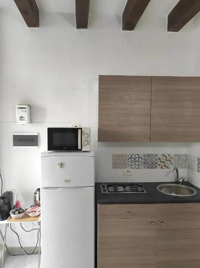 Il Ronco Di Archimede Apartman Szirakúza 0*,